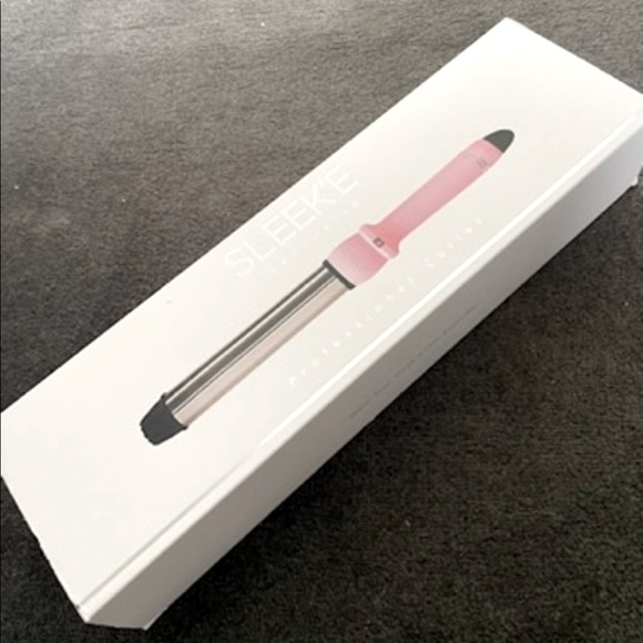 SLEEKE 32MM TITANIUM CURLING WAND main image 4
